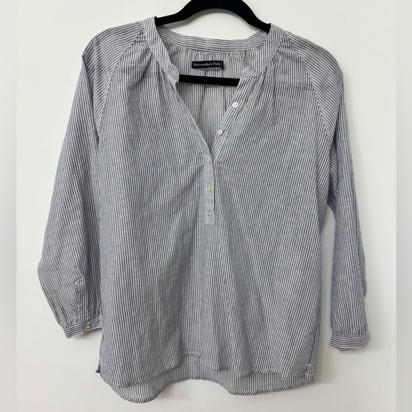 Abercrombie & Fitch Tops - Abercrombie & Fitch Top